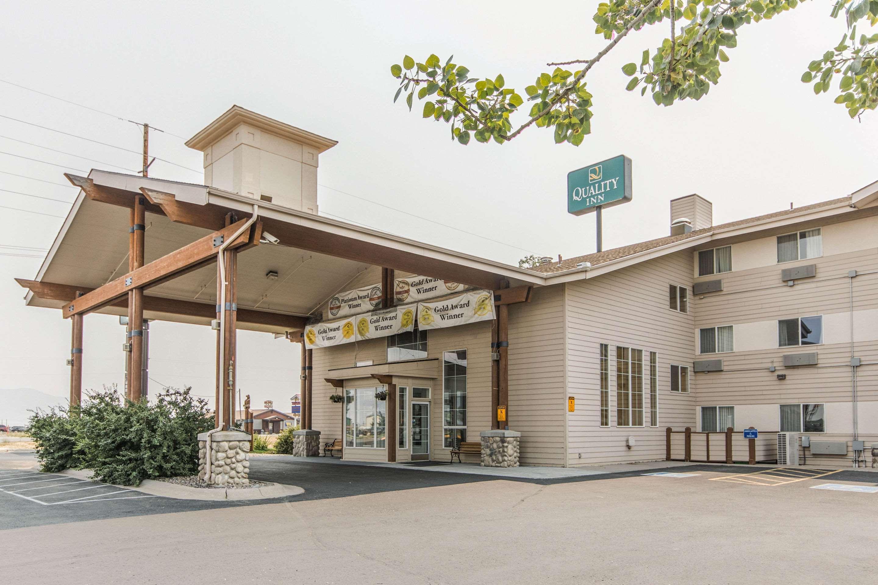 Quality Inn Belgrade - Bozeman Yellowstone Airport Ngoại thất bức ảnh