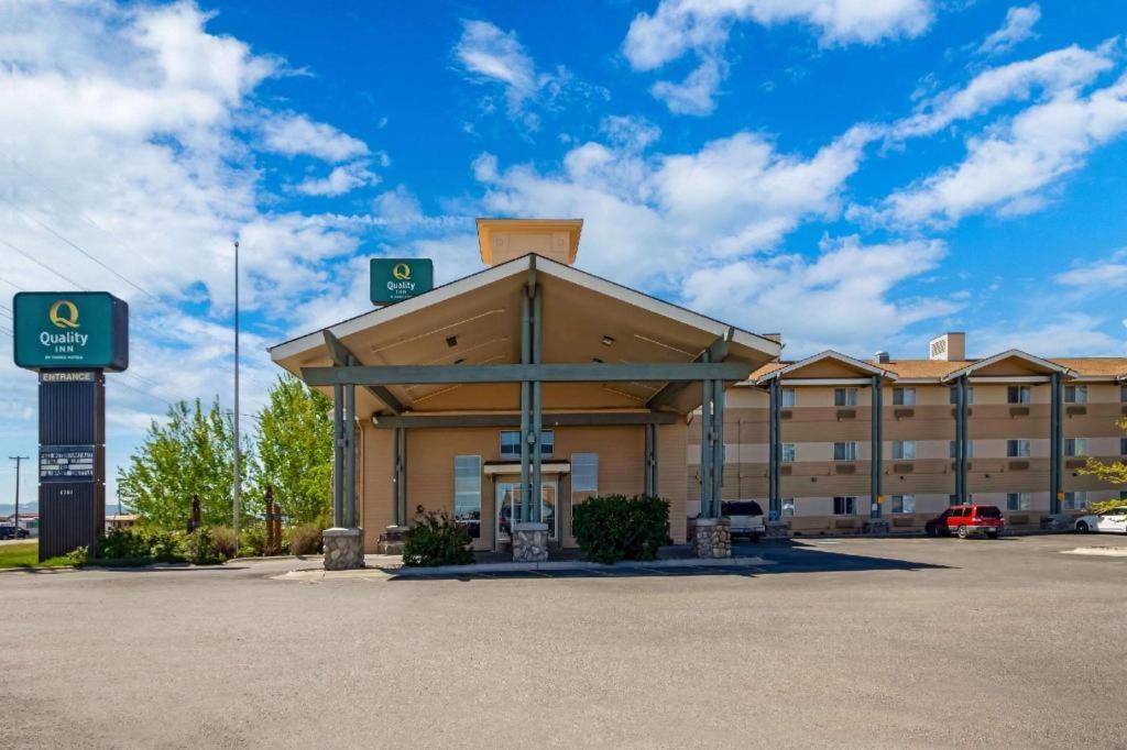 Quality Inn Belgrade - Bozeman Yellowstone Airport Ngoại thất bức ảnh